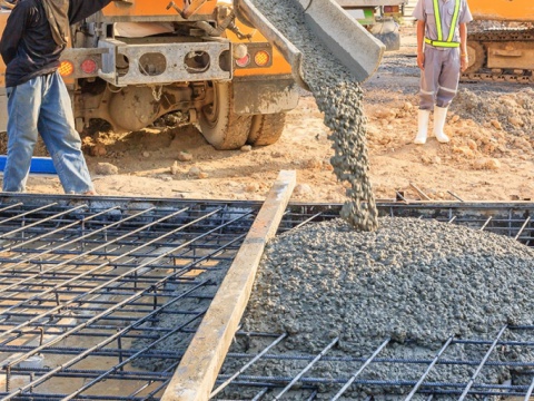  - 1 - Alucamp - Locação de máquinas, equipamentos para construção civil e Industria